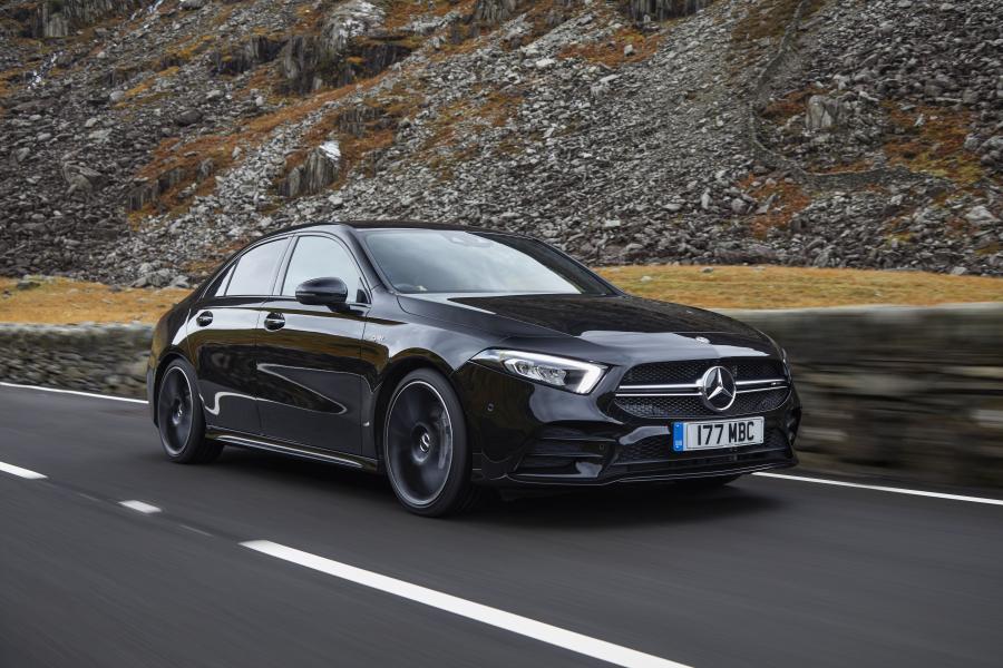  Mercedes-AMG A35 4Matic Sedan (V177) 2019 года  (UK) (фото 3 из 74)